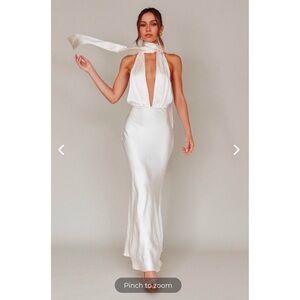 Selfie Leslie Italia Azure Halterneck Maxi Dress Ivory